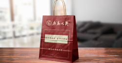 高檔牛皮紙袋供應(yīng)廠(chǎng)家的牛皮紙袋子有什么特點(diǎn)