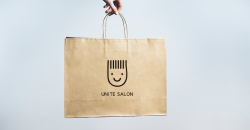 簡(jiǎn)約風(fēng)格下的禮品手提袋設(shè)計(jì)理念：從材料到顏色，展現(xiàn)簡(jiǎn)約美學(xué)