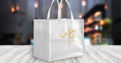 定做無紡布袋廠家應該從哪些方面看待呢