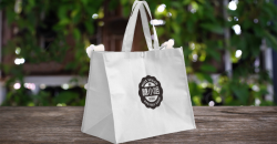 手提袋展開圖，揭示包包內(nèi)部的安全性設(shè)計(jì)